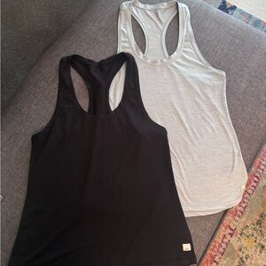 Vuori Lux Performance Tank bundle